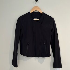 NWOT Athleta Blazer/Jacket. Double front zipper, zipper cuffs. Sz XS